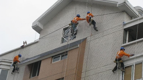 高空小黄片APP污版下载劳务发放与安全制度